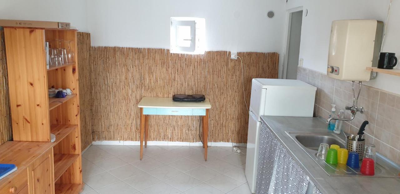 Sarga311 Ueduelohaz Szeged Villa Luaran gambar