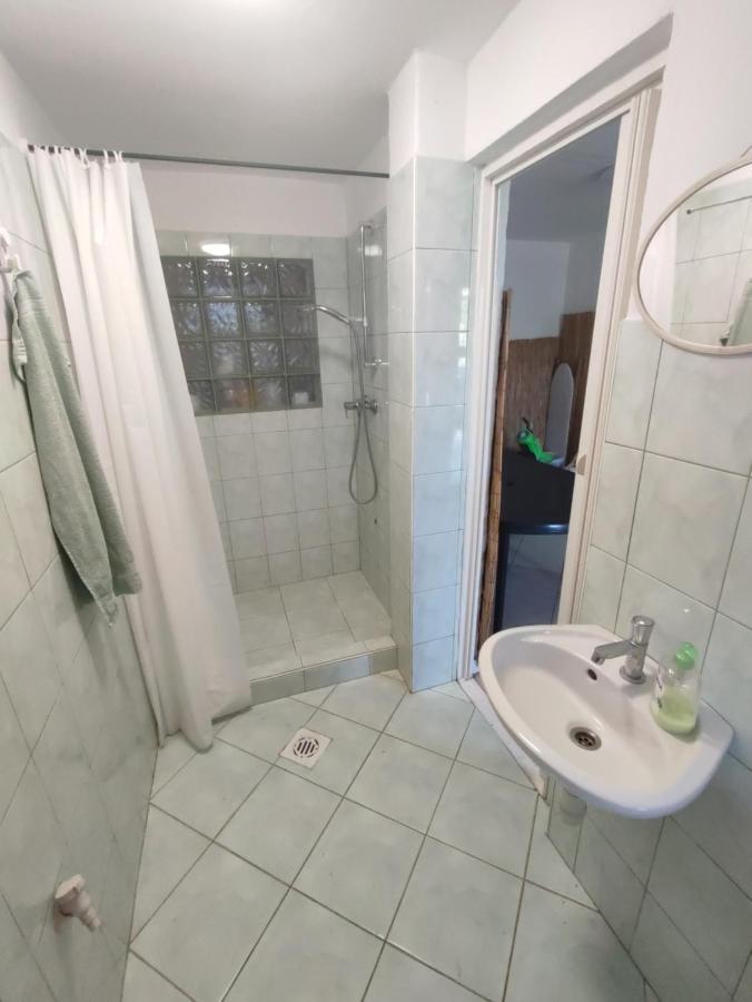 Sarga311 Ueduelohaz Szeged Villa Luaran gambar